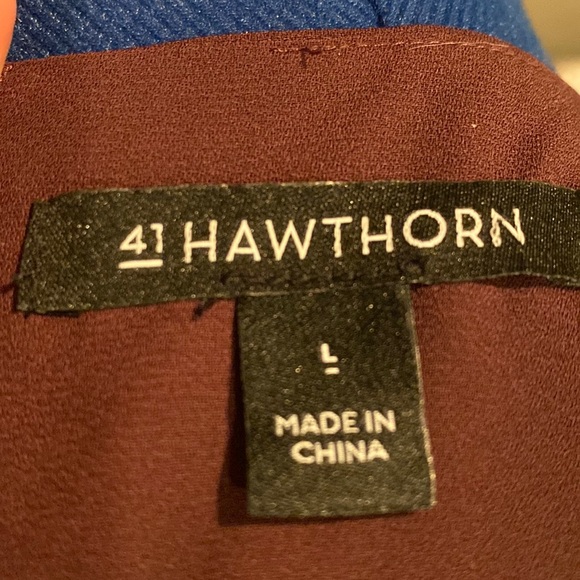 🔴FINAL CLEARANCE🔴
 Purple top with flower detail - Picture 6 of 8